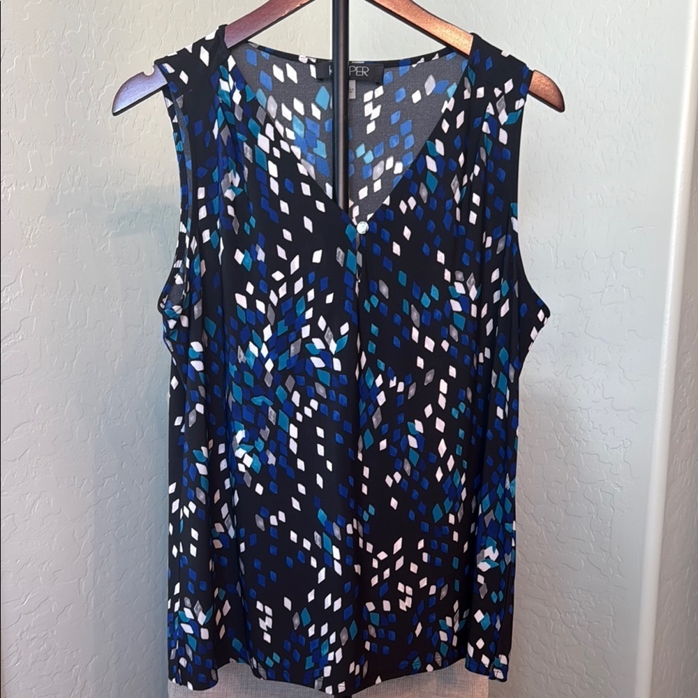 Sleeveless Blue Patterned Top - Picture 1 of 3